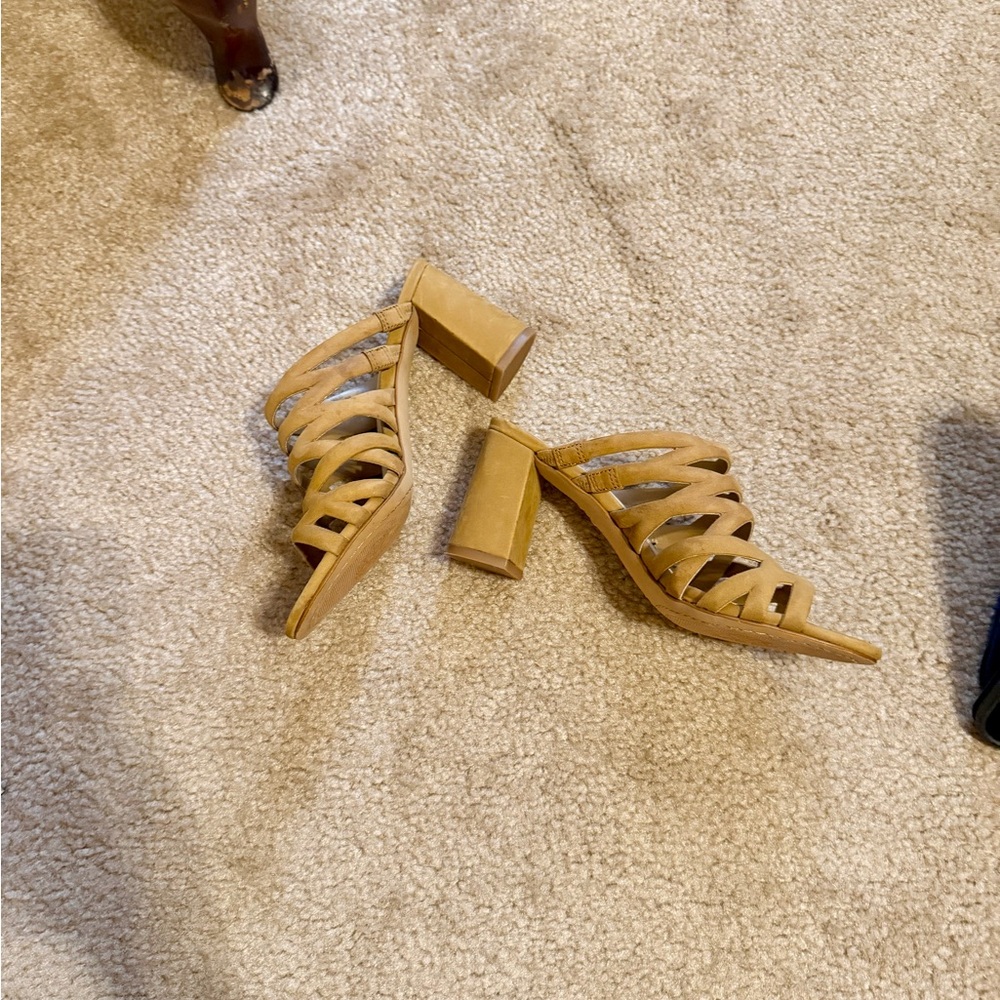 Vince Camuto Tan Strappy Block Heel Sandals - Women's
